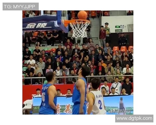 95-73广东大胜22分！徐杰3场64分，23岁小将受伤，杜锋赞扬张文逸