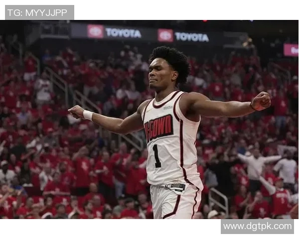 乌度卡：阿门没事只是小腿抽筋了 他原本还想坚持再出战